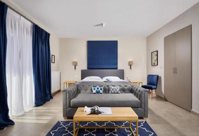 Отель Sempre Viva Suites