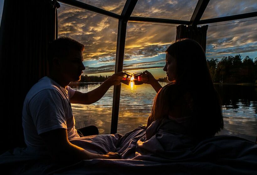 בית מלון כפרי Snowlounge Aurorahut Glasigloos Ice