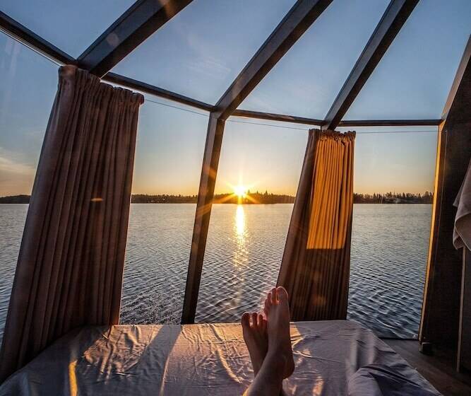 בית מלון כפרי Snowlounge Aurorahut Glasigloos Ice