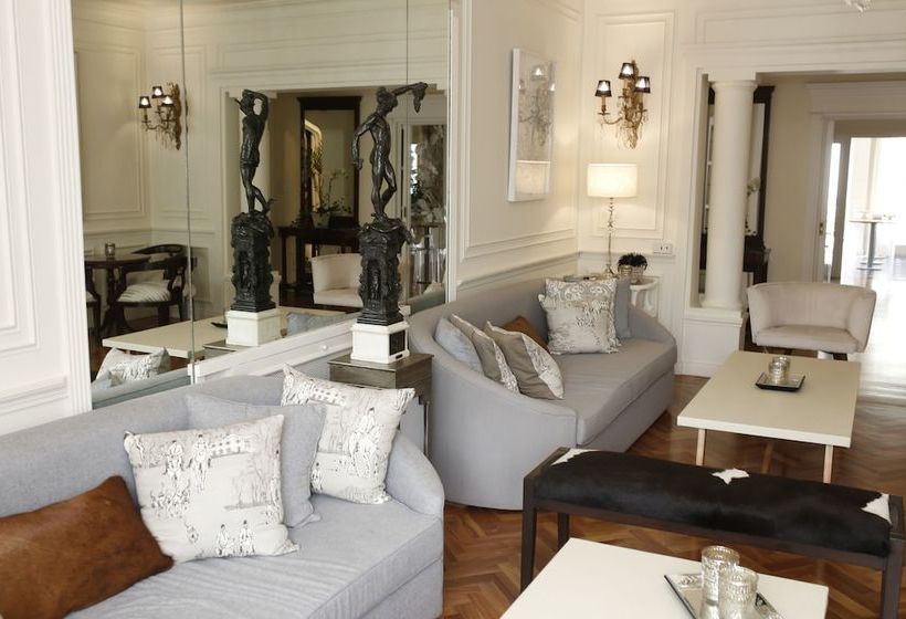 酒店 Spazio Arona Boutique