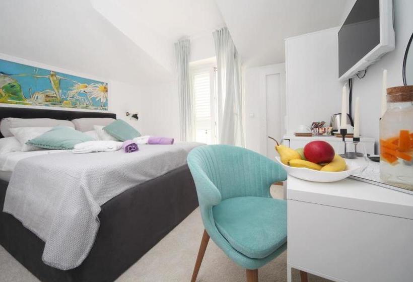 Sweet Village Hotel By The Sea