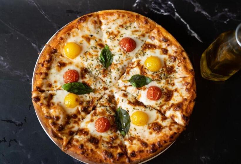 هتل Swiss Belinn Airport Muscat Oman