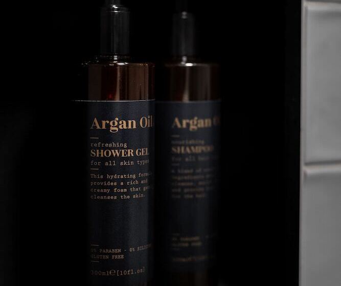 فندق The Adams  Self Check In