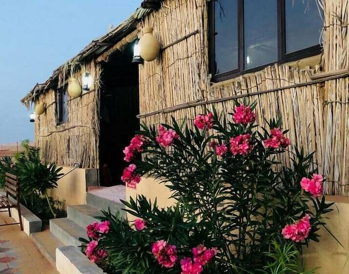 هتل Wahiba Bedouin Rustic Camp
