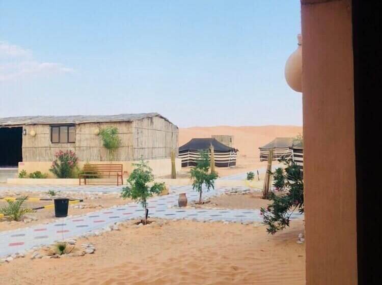 هتل Wahiba Bedouin Rustic Camp
