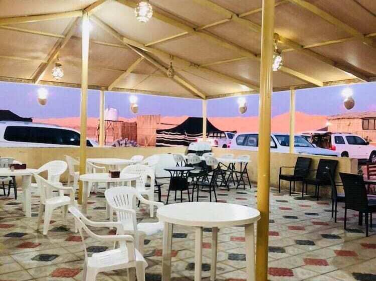 هتل Wahiba Bedouin Rustic Camp