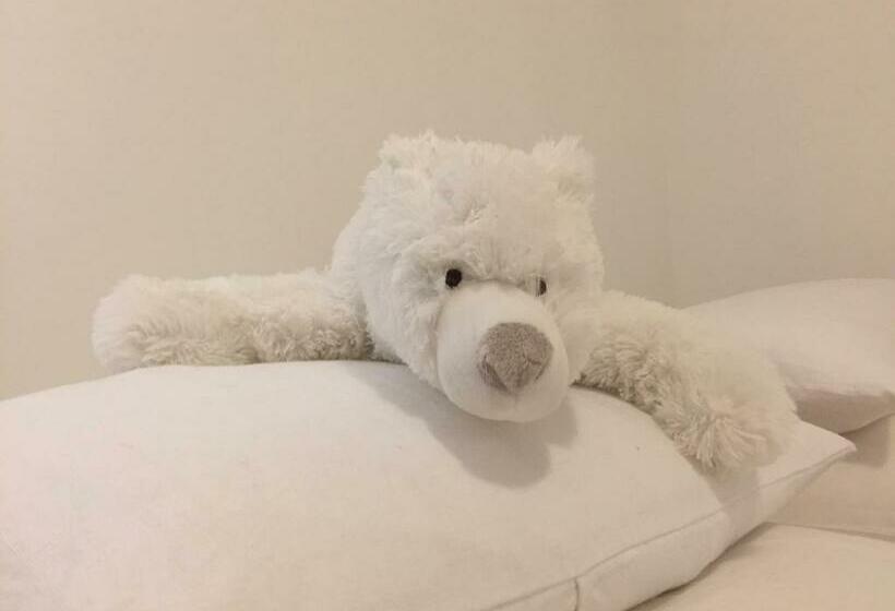 La Tanière De L Ours Blanc Aubagne Cassis Aix En Provence