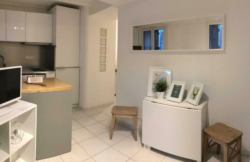 La Tanière De L Ours Blanc Aubagne Cassis Aix En Provence