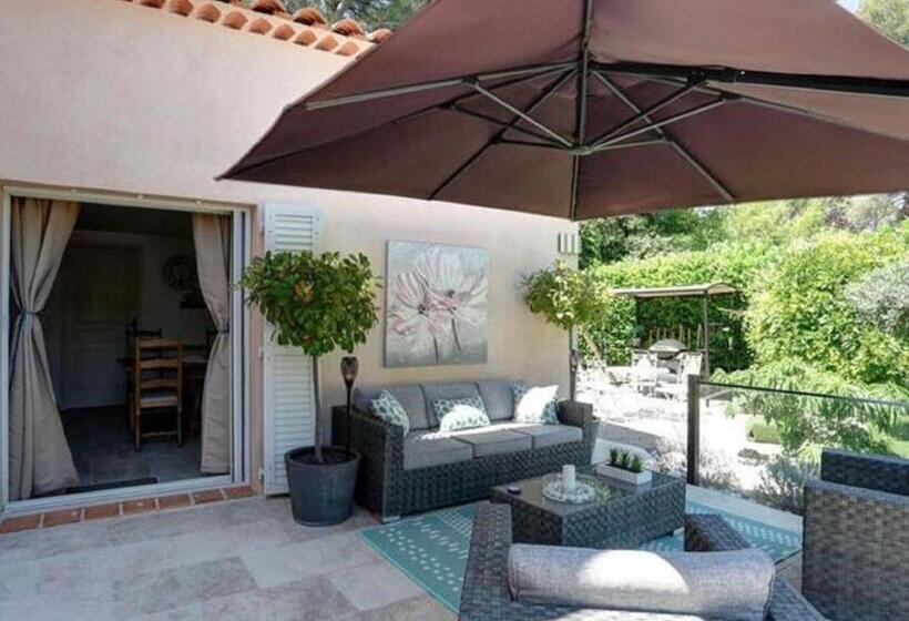 Lavish Villa In Mouans Sartoux With Sauna