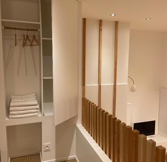 Le Mouton à 5 Pattes Aubagnecassisaix En Provence