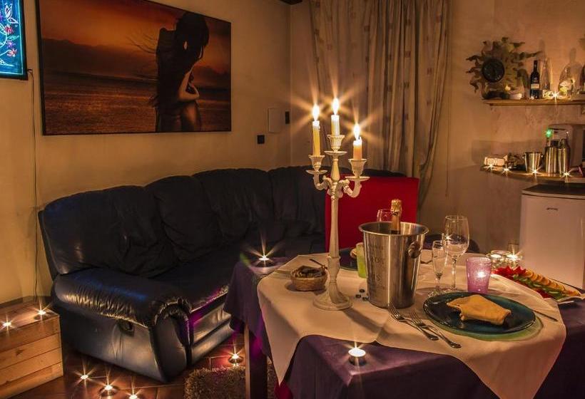 Il Nido D Amore   Lorenzana Colombaie