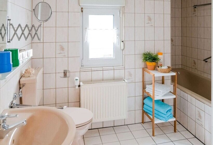 Luxurious Apartment In Medebach Near Public Pool