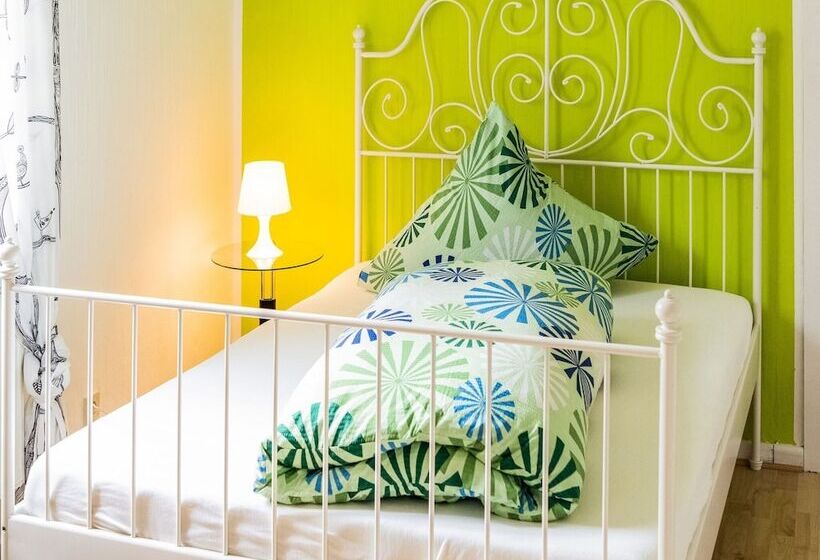 Luxurious Apartment In Medebach Near Public Pool