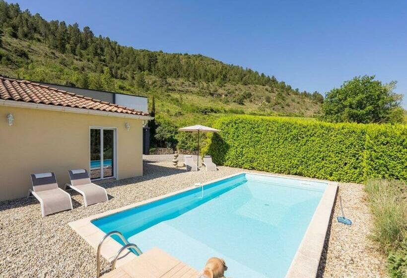 Luxurious Villa With Private Pool In Les Vans