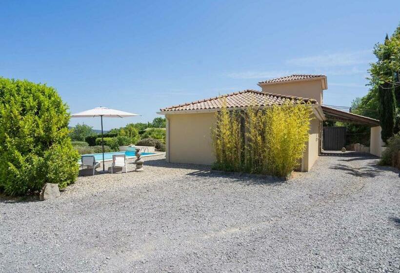 Luxurious Villa With Private Pool In Les Vans