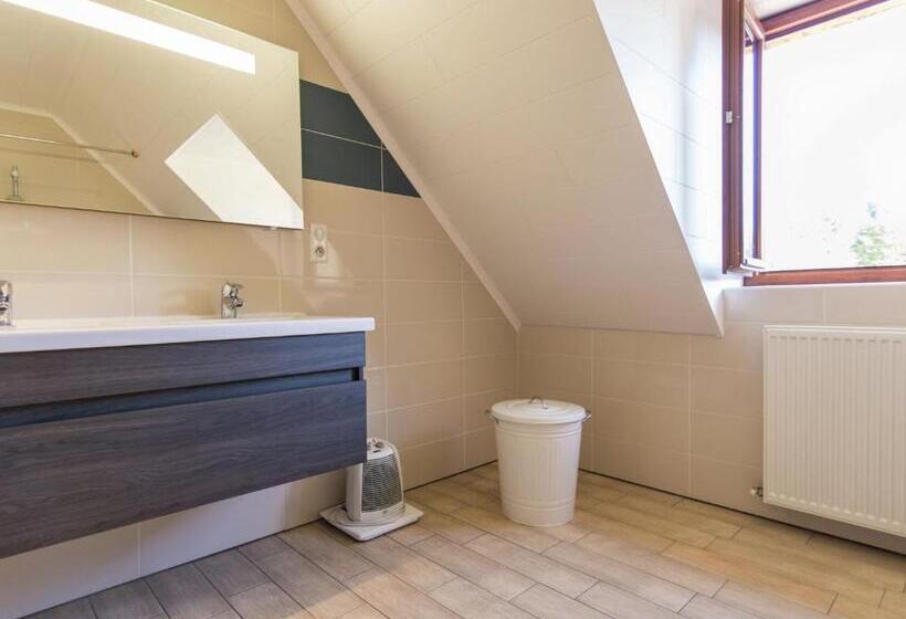 Luxury Villa With Pool On The Edge Of Montignac