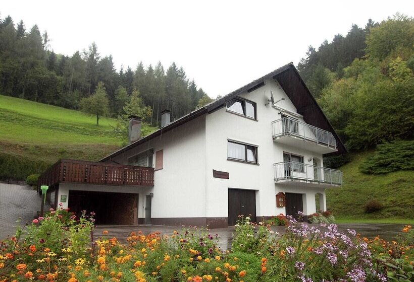 Modern Apartment In Bad Peterstal Griesbach With Vineyards