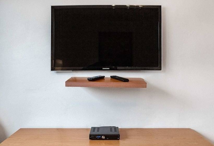 Apartment With Private Terrace In Velmede