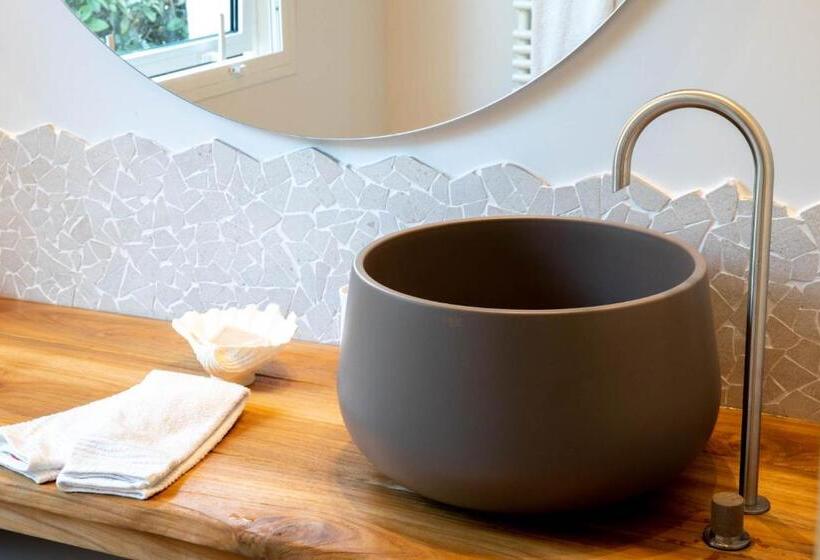 膳宿费 A Casa Nostra