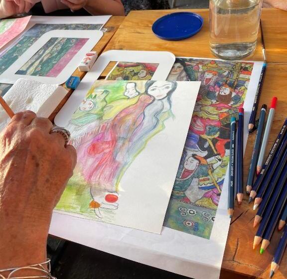 بنسيون Assemblage Boutique Art B & B