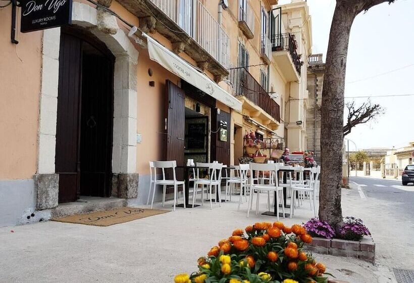 بنسيون Don Ugo Luxury Rooms
