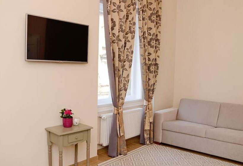 펜션 Flowers Zagreb Downtown