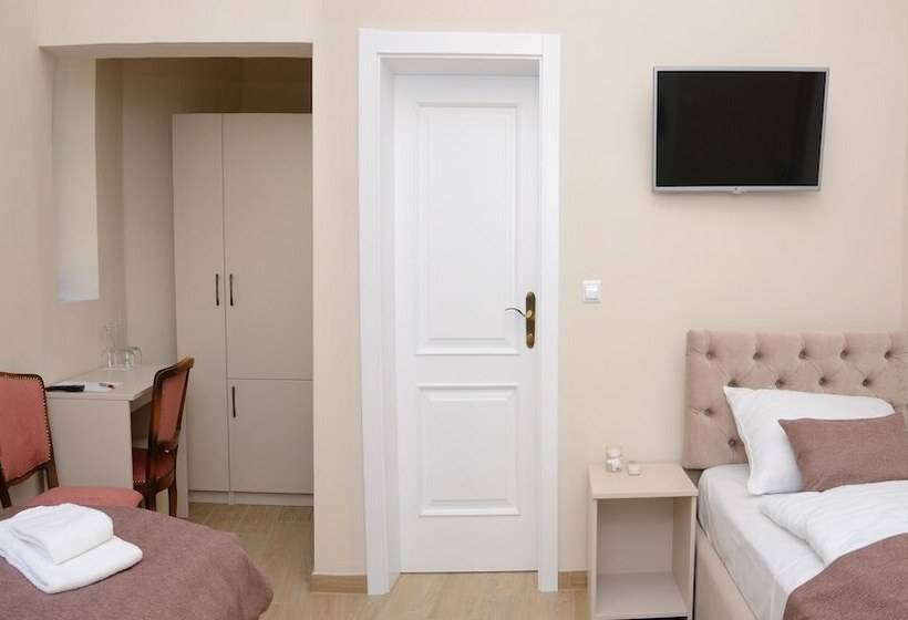 펜션 Flowers Zagreb Downtown