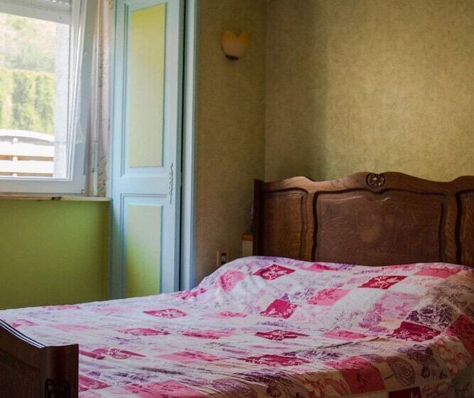 ペンション La Chti Cabane