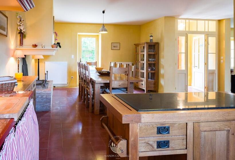 פנסיון La Maison Vigneronne