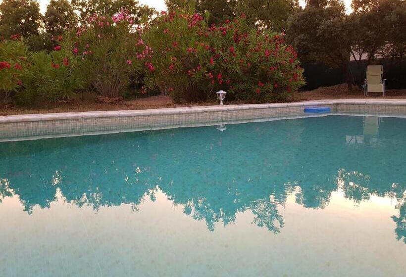 Пансион Lou Pèbre D Aï