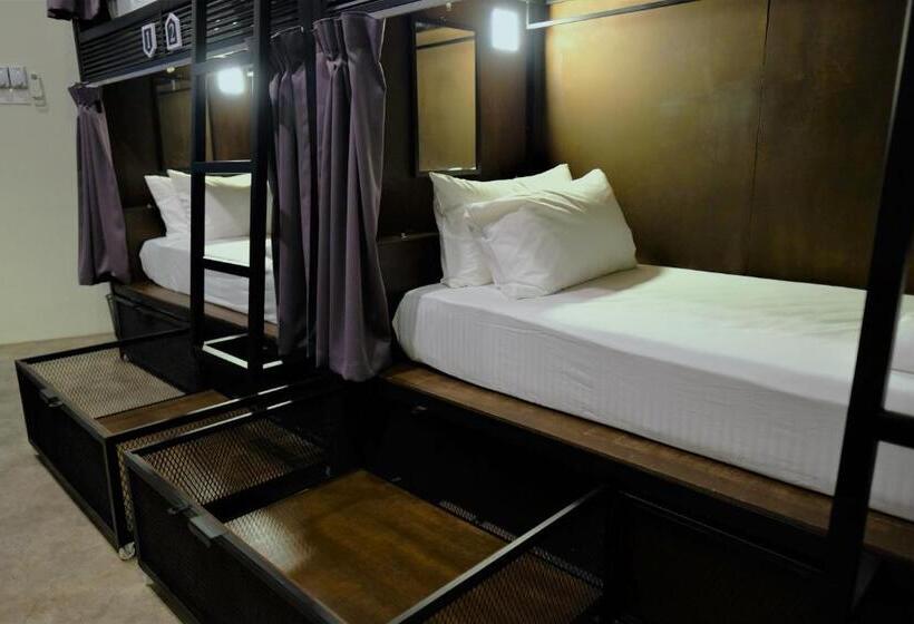 Sleep Here Hostel, Melaka