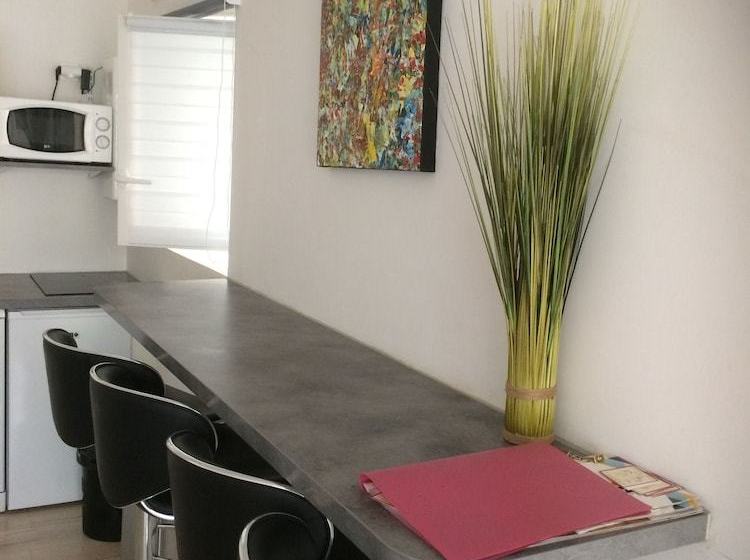 Studio L Art Abstrait   Centre D Agen  Gare 3