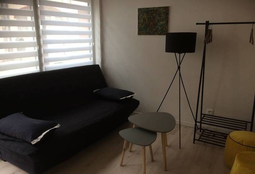 Studio L Art Abstrait   Centre D Agen  Gare 3