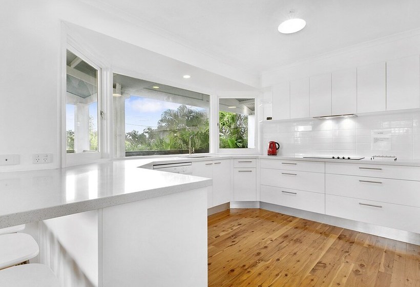 Stunning Sunshine Beach House In Prime Location  31 Ferguson Street