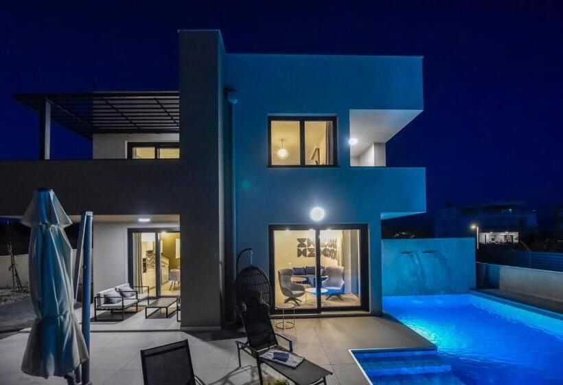 Villa Sara Private Infinity Pool