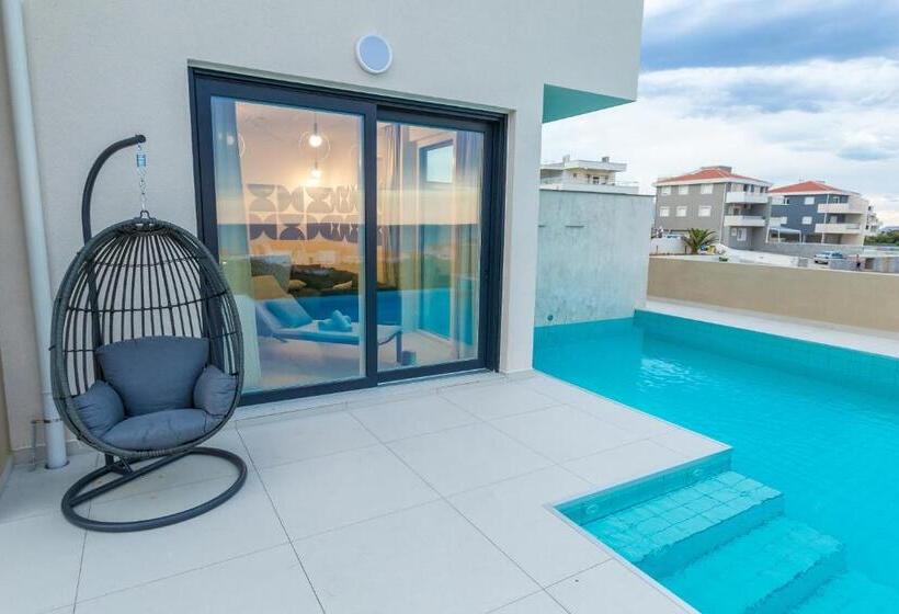 Villa Sara Private Infinity Pool