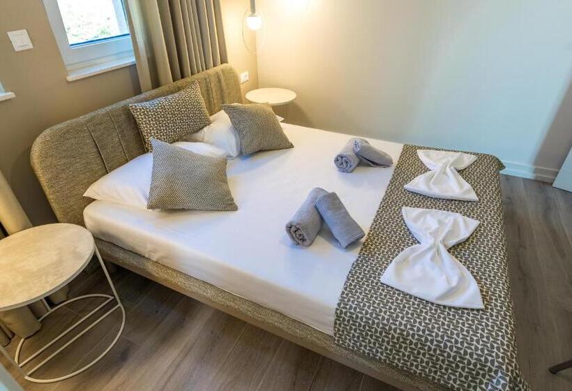 Villa Sara Private Infinity Pool