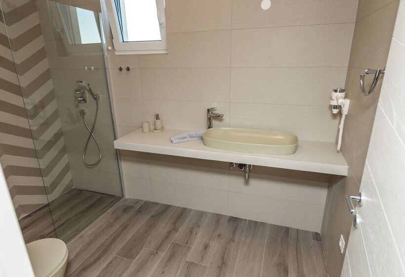 Villa Sara Private Infinity Pool