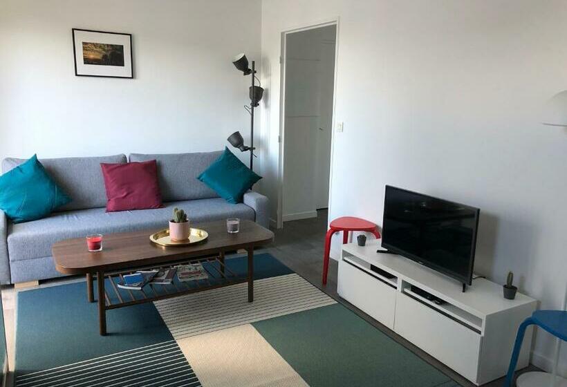 Joie Paris Parc Expo Issy Les Moulineaux