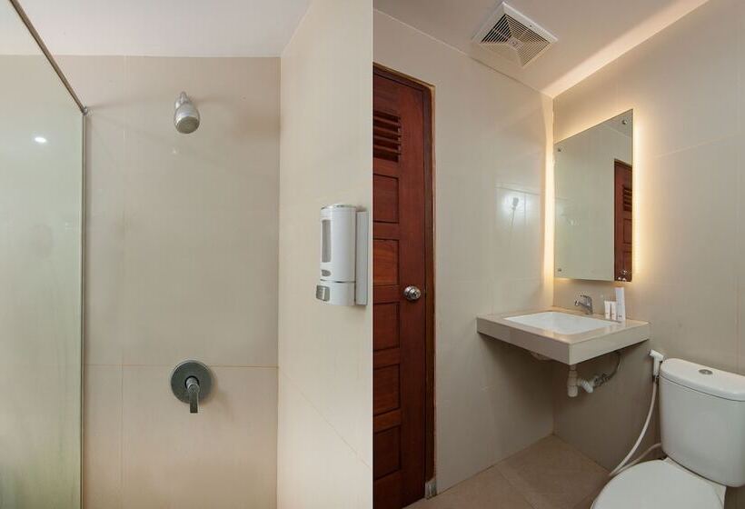 Общежитие Gapura Hotel By Oyo Rooms