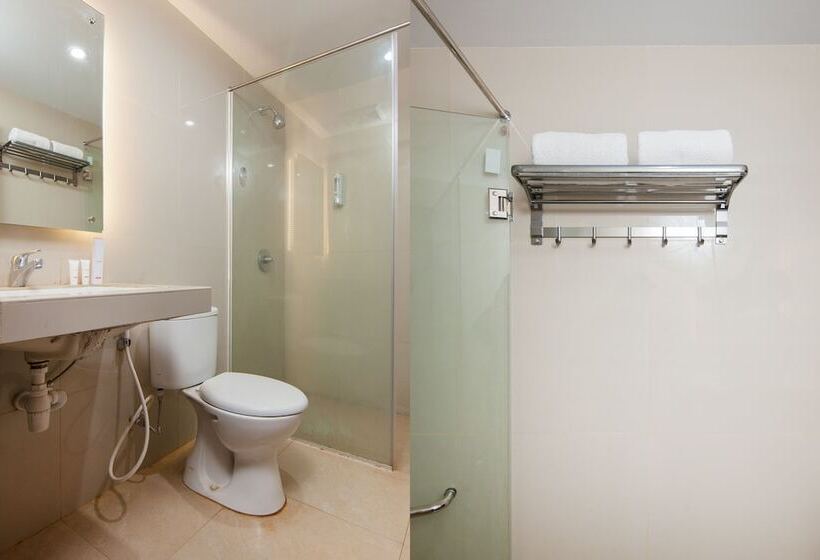 Общежитие Gapura Hotel By Oyo Rooms