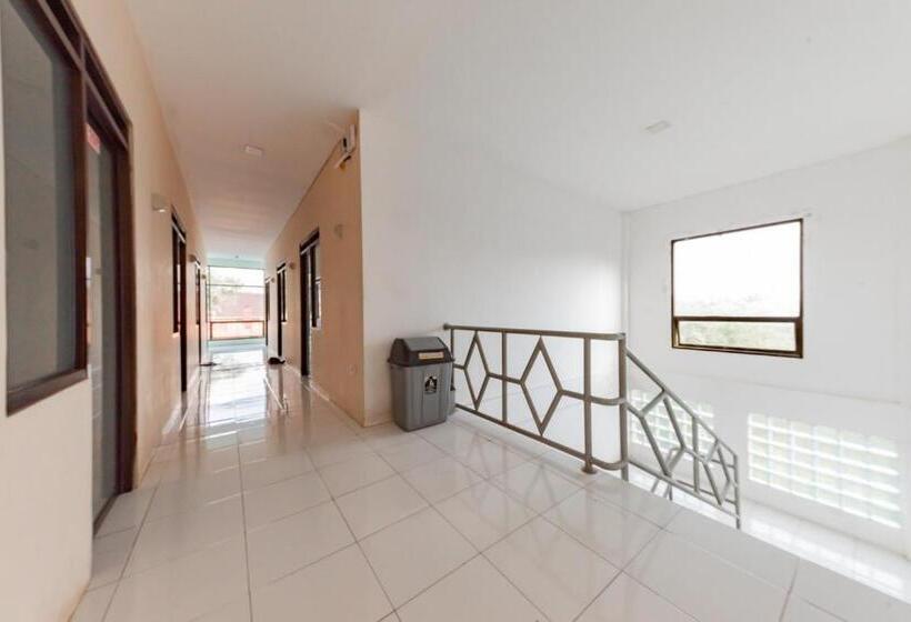 旅馆 Reddoorz Syariah Near Rs Hermina Sukabumi