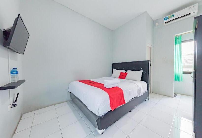 旅馆 Reddoorz Syariah Near Rs Hermina Sukabumi