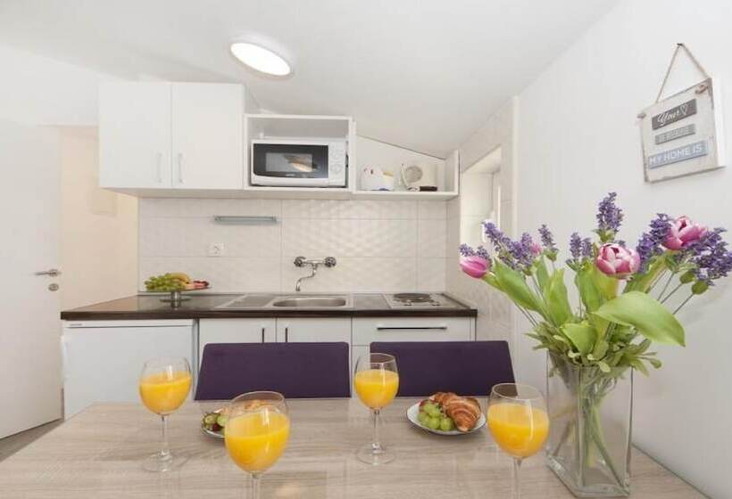 Apartments Villa Angela