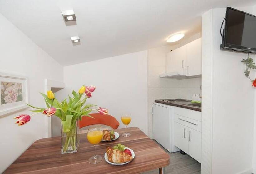 Apartments Villa Angela