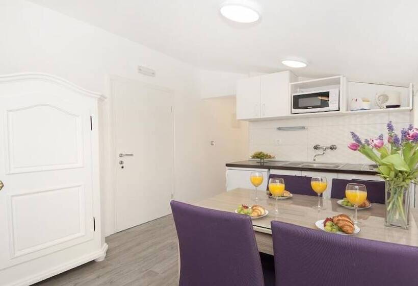 Apartments Villa Angela