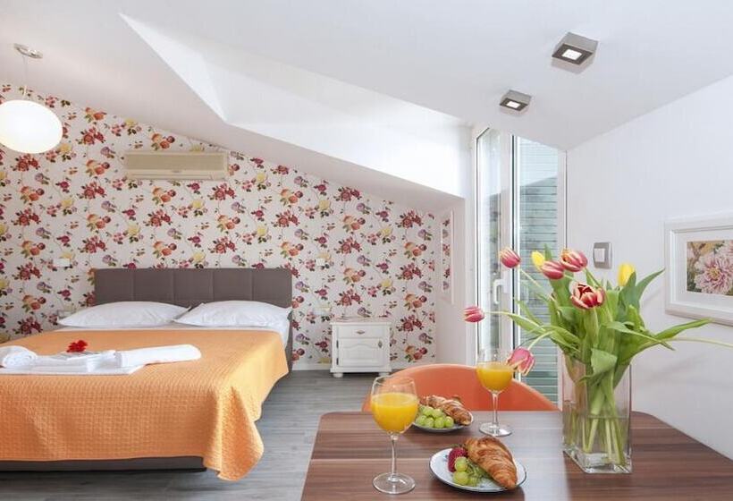 Apartments Villa Angela