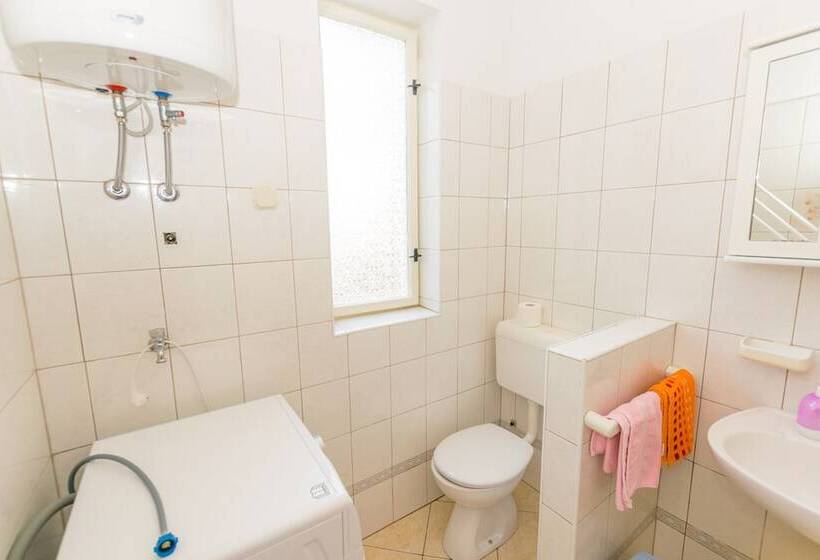 Apartments Grakalic Great Location