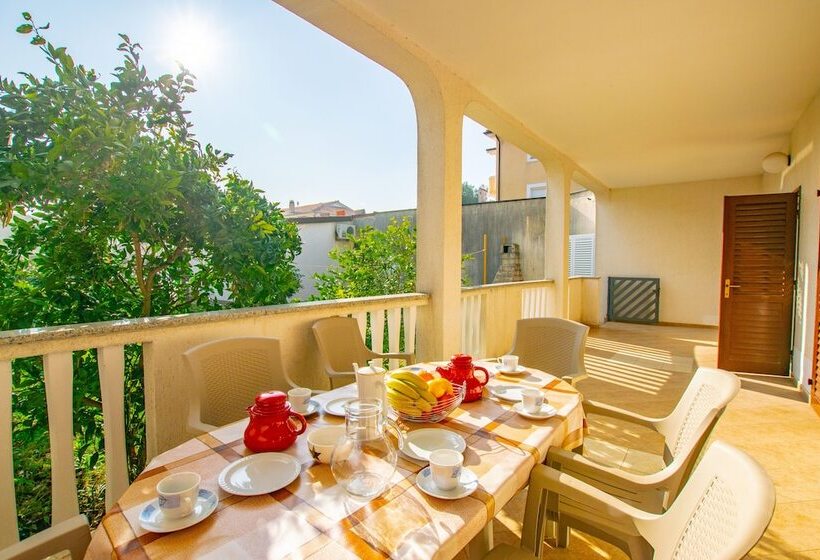 Apartments Grakalic Great Location