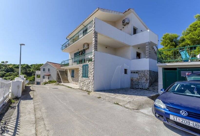 Apartments Oaza
